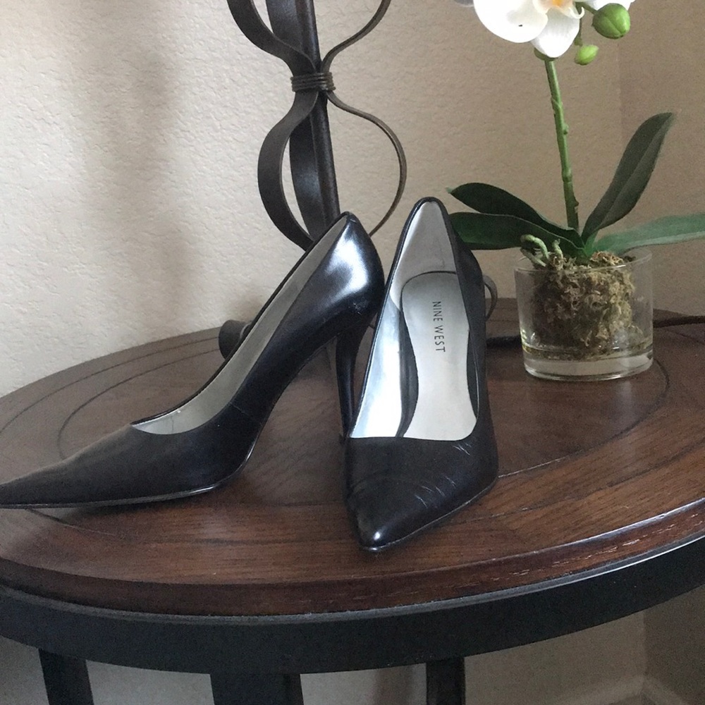 Women’s pumps